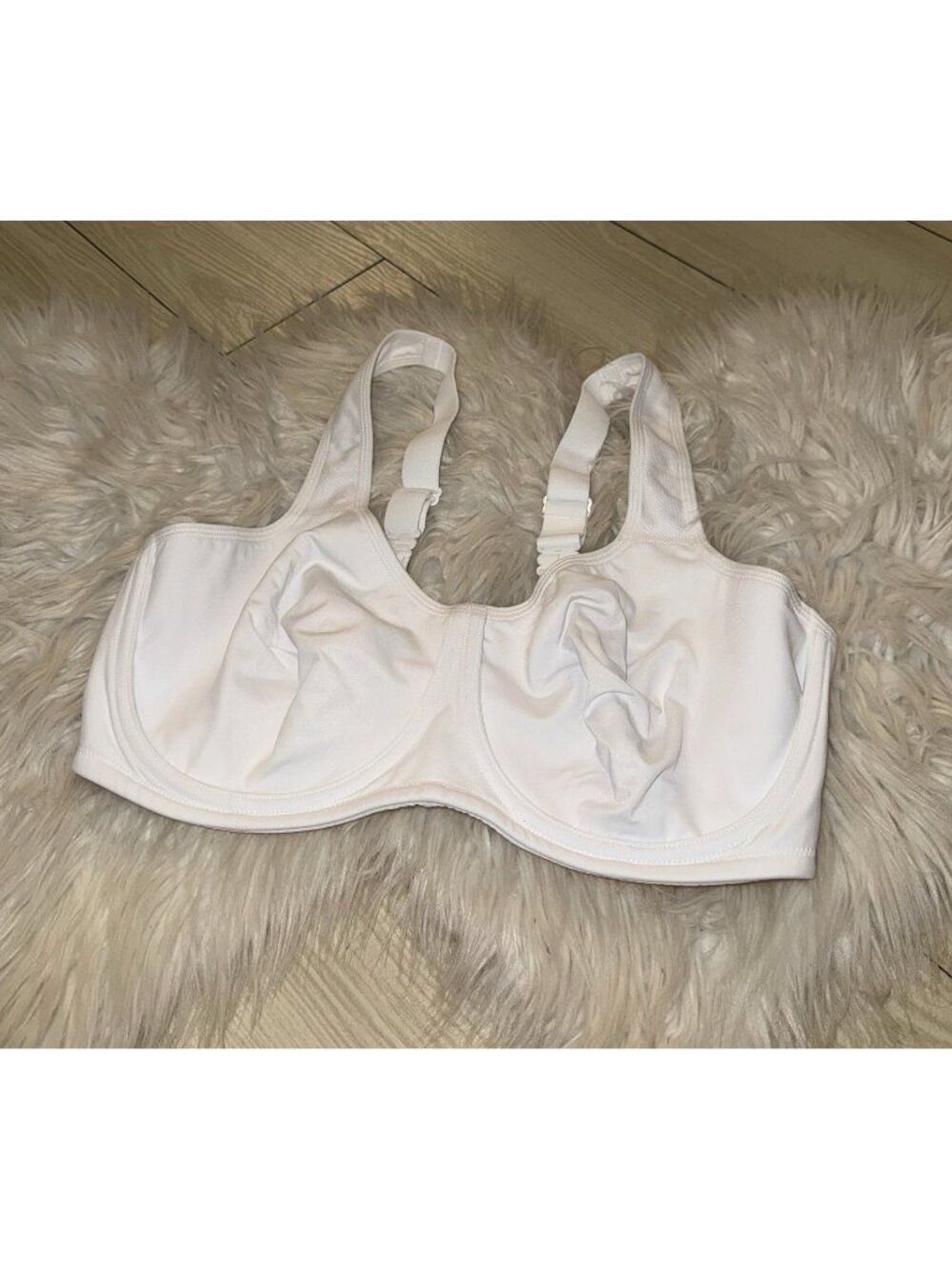 Vanity Fair 78050 2-Ply High Impact Underwire Sports Bra Womens 40D White